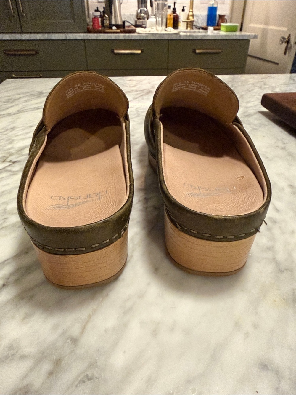 Dansko Brita Olive Burnished Leather Clogs EU 36 Women’s Slip-On Mules/Clogs - Picture 5 of 7